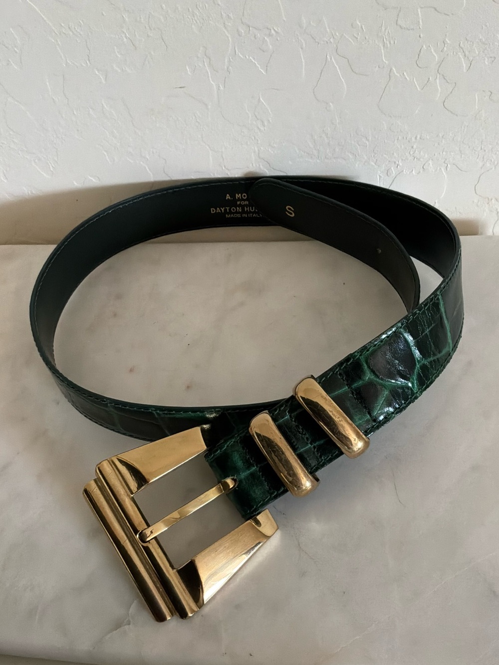 Vintage dark green  Croc-Embossed Leather Belt with Gold Buckle sz S